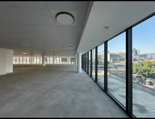 5,835M² OFFICE TO LET IN SANDTON CENTRAL